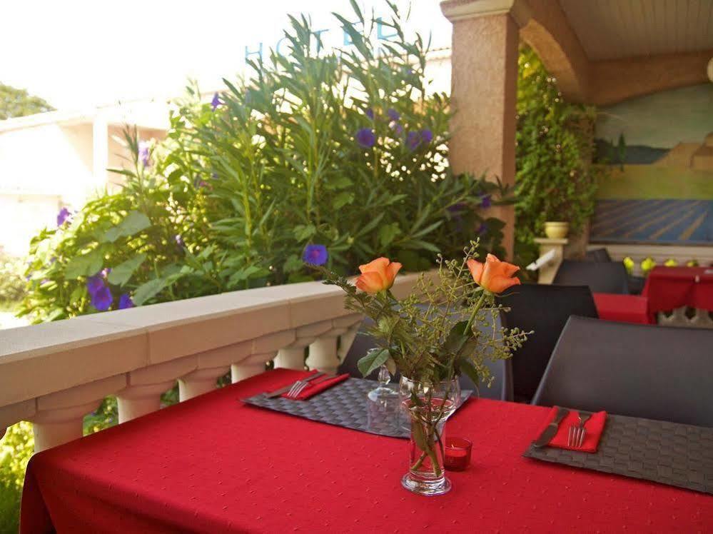 Le Grand Jardin Hotel Aujargues Ngoại thất bức ảnh